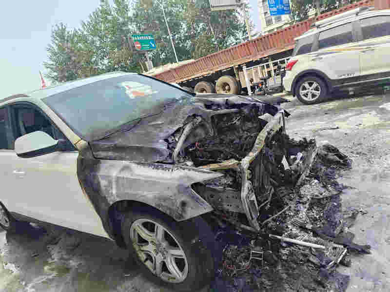 河北张女士网购二手奥迪Q5没开到家就自燃“东哥淘车”仅赔 3000 元(图3)