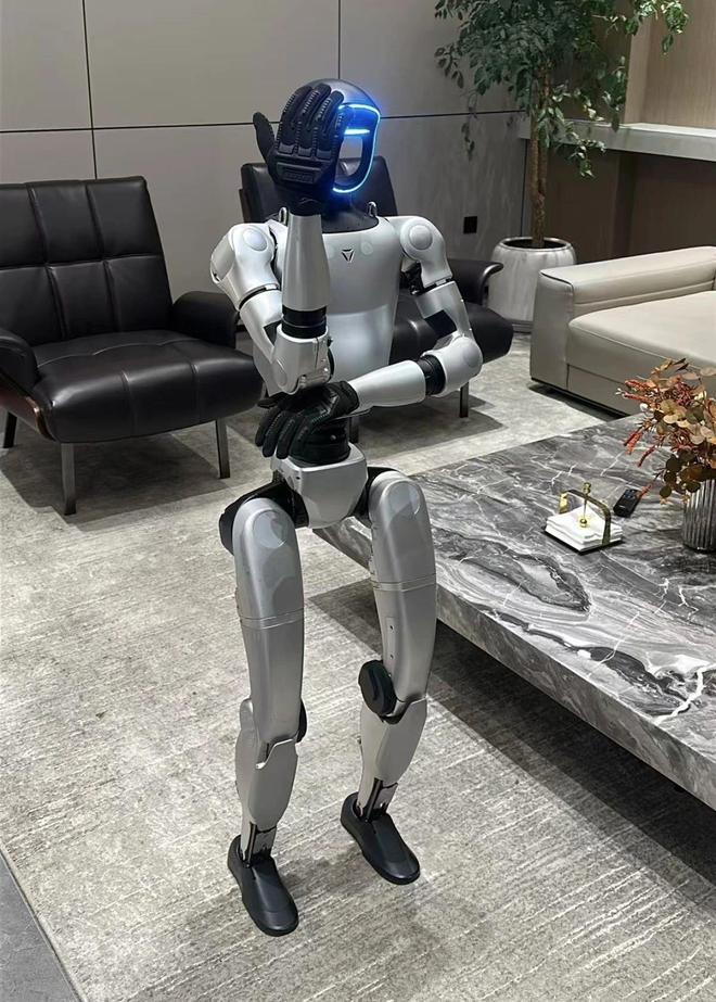 原价99万的人形机器人如今二手卖6万贬值率挺高的！(图3)