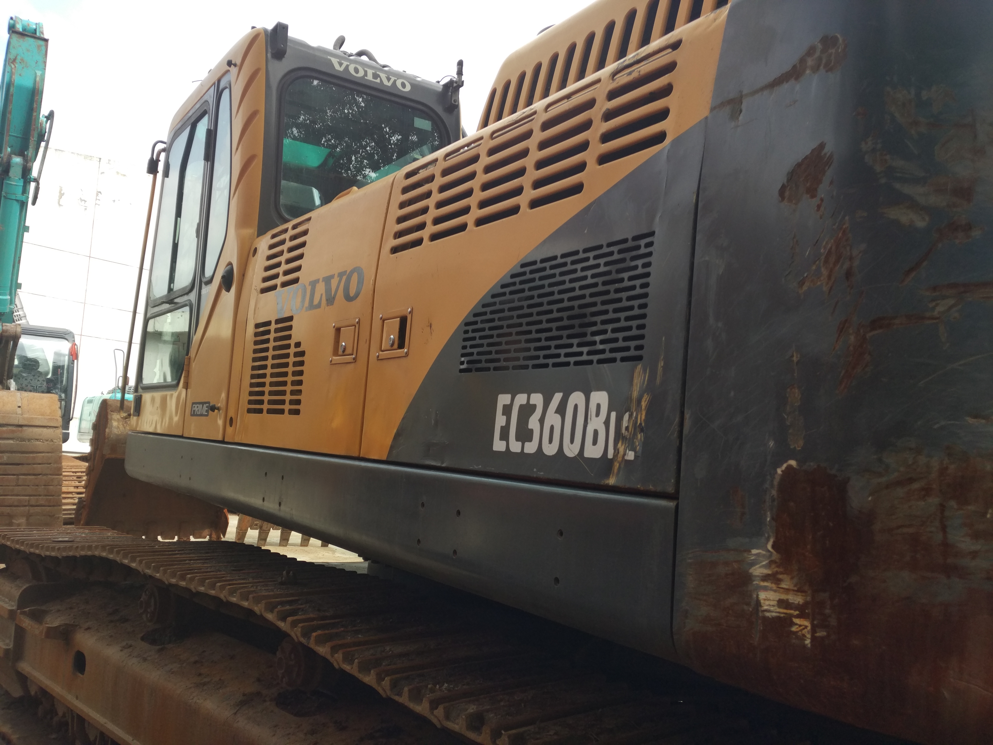 拜仁官方：球队6月5日集结恢复训练10日将前往美国(图1)