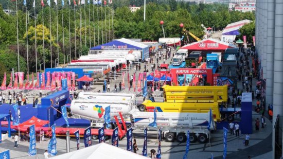 三过“岔路”闯世界！梁山专用汽车产业越跑越远(图5)