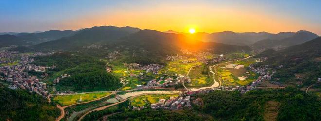 【头条】阀门兴镇铸底 气城乡焕新提品质——专访英都镇党委副书记、镇长黄宗权(图1)