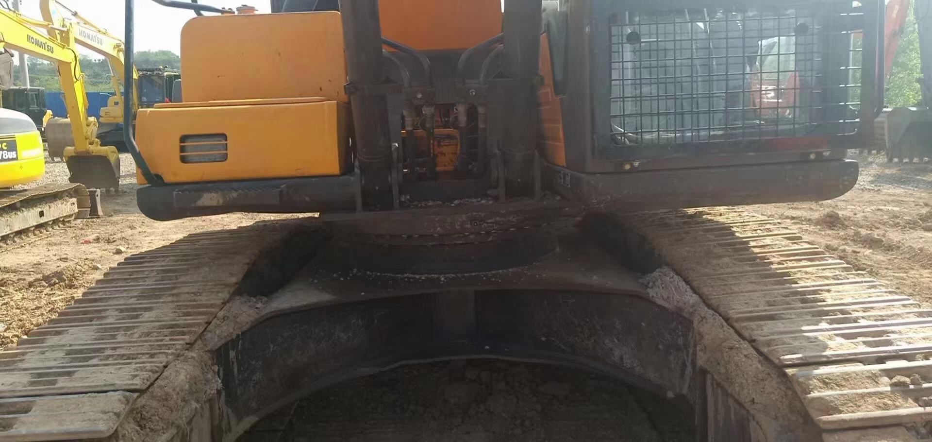 2025年建筑工程机械行业发展现状及市场前景深度调研分析(图1)