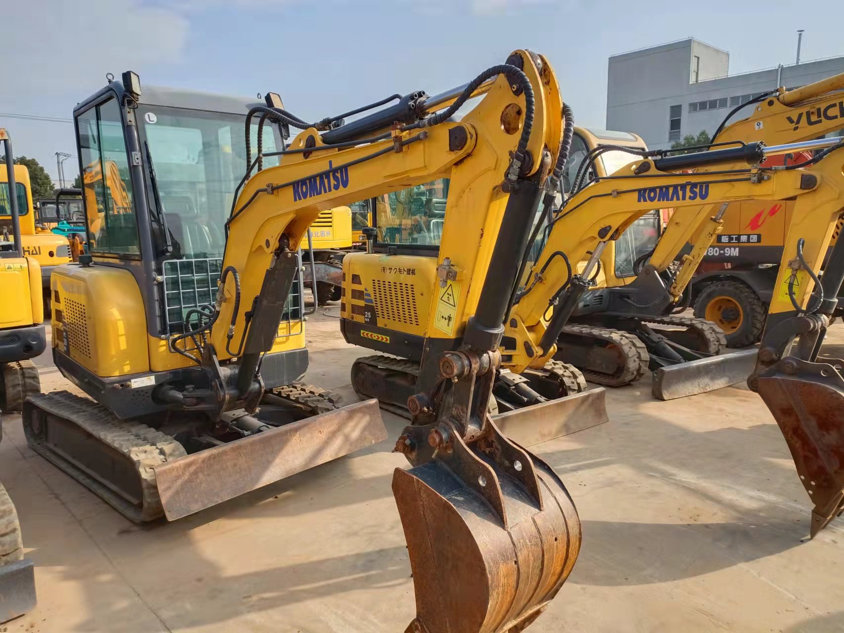 日立ZX70-5G挖掘机(图1)