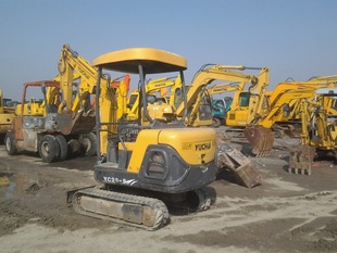 辞职后我开着挖掘机浪迹天涯(图1)