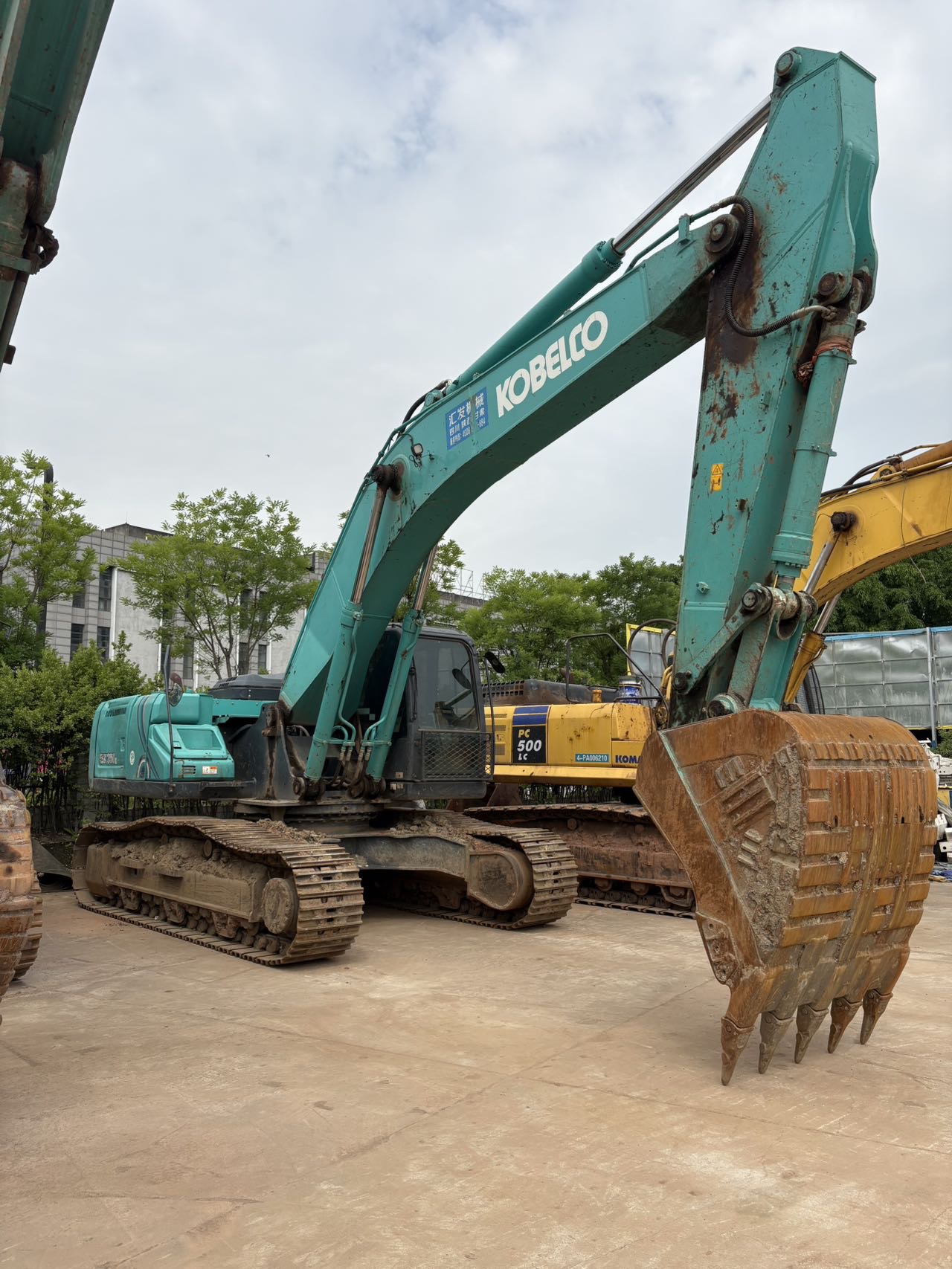 AI热潮推高内存成本：旗舰手机的保值率面临新挑战(图1)