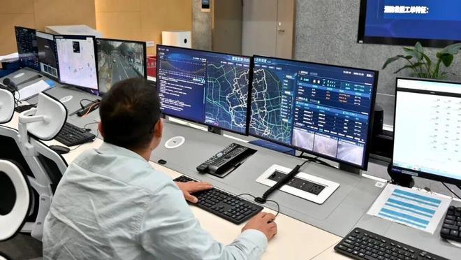 回首“十四五”、奋进新征程 从“末梢感知”到“智慧大脑”“一网统管”织密城市运行安全网(图1)