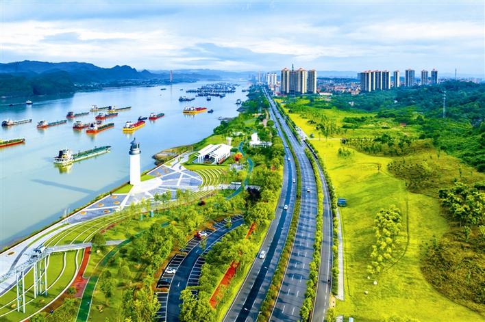 宜昌代表带着“民意清单”赴两会(图1)