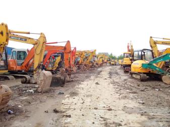 山东莱芜品牌二手挖掘机价格市场(图2)