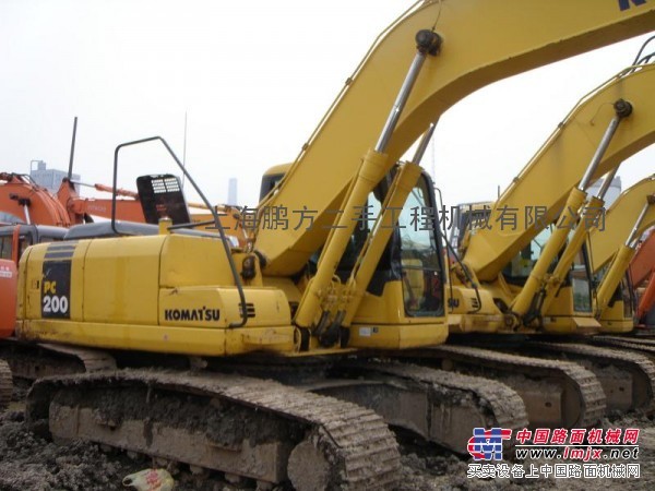 国内的二手挖掘机市场(图1)