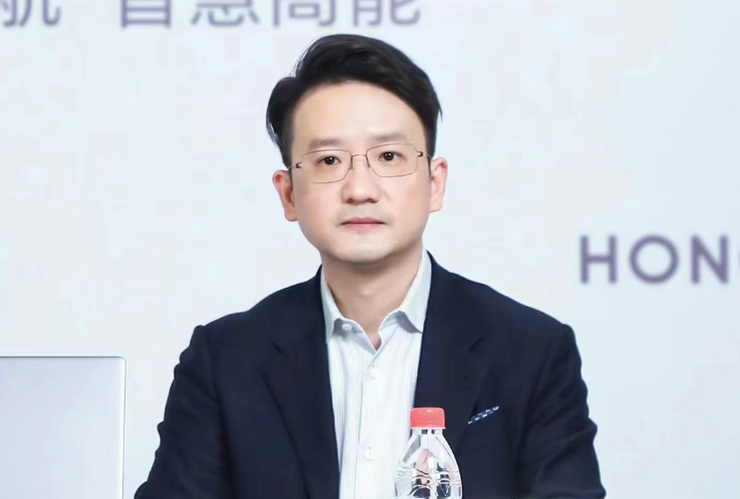 碰瓷！某企拿专利5天向宇树科技索赔8000万最高法怒批；刘强东拟花50亿进入游艇行业要让普通人也能买得起；小米起诉自媒体获赔500万元(图5)