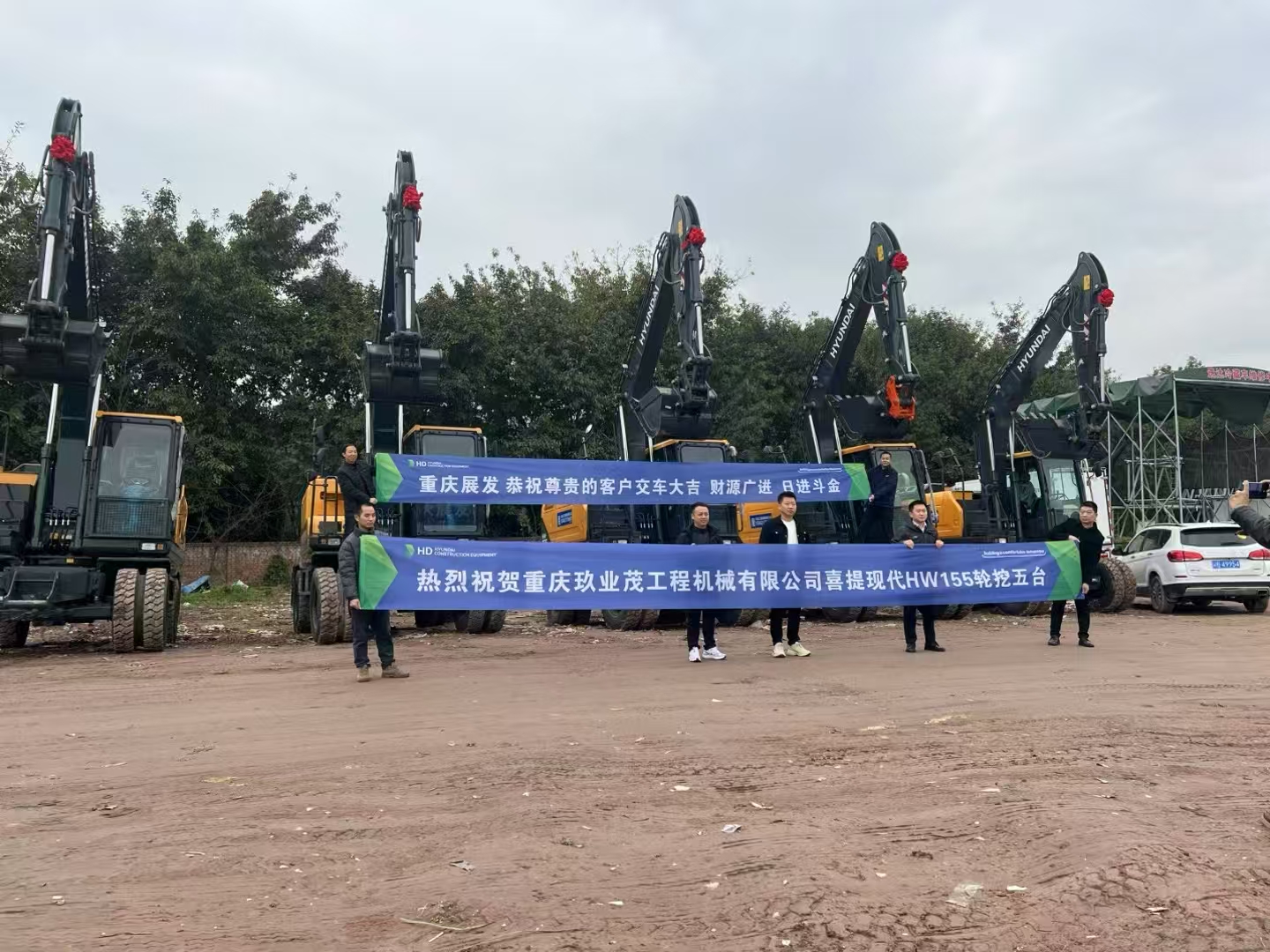 2026年重庆市场：18米长臂挖掘机租赁价格与服务商深度解析(图1)