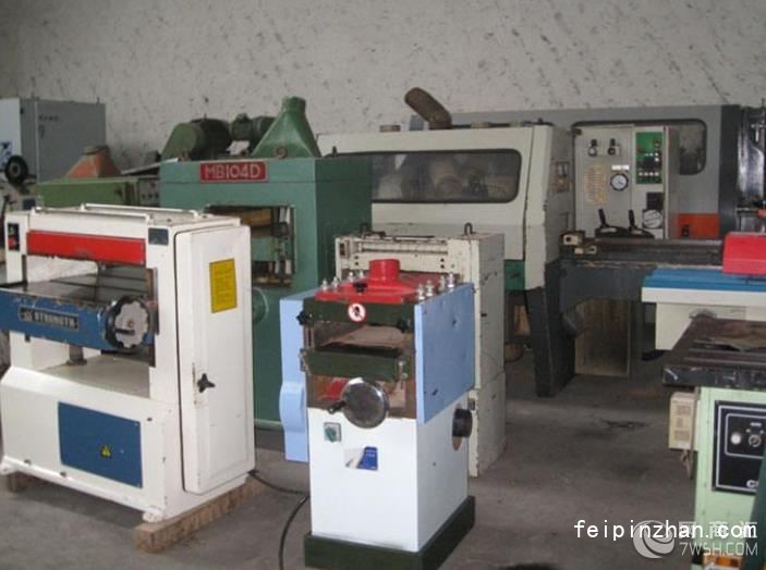 【知识产权宣传周】安徽法治报 报废挖掘机“翻新”傍名牌(图1)