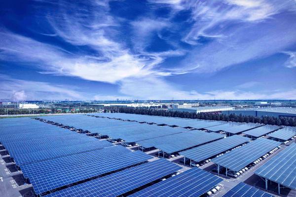 看得见的豪华 摸得到的可持续：新世代BMW iX3长轴距版诠释“可持续的豪华”(图3)