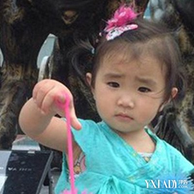 【图】小孩子短发发型扎法图片简单可爱发型让孩子尽显童真(图1)